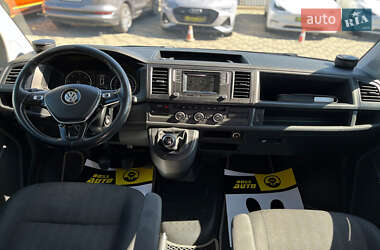 Минивэн Volkswagen Caravelle 2016 в 