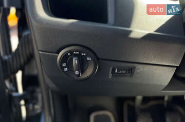 Минивэн Volkswagen Caravelle 2016 в 
