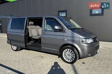 Минивэн Volkswagen Caravelle 2013 в 