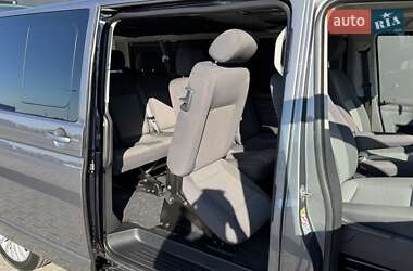 Минивэн Volkswagen Caravelle 2013 в 