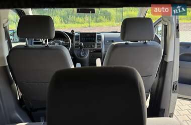 Минивэн Volkswagen Caravelle 2013 в 
