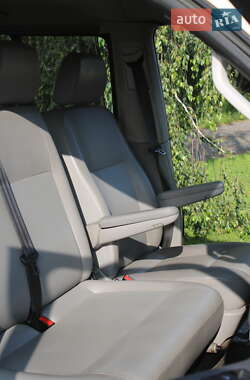 Мінівен Volkswagen Caravelle 2012 в 