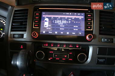 Мінівен Volkswagen Caravelle 2012 в 
