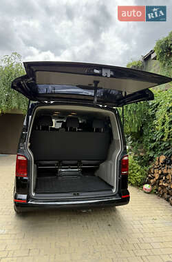 Минивэн Volkswagen Caravelle 2016 в 