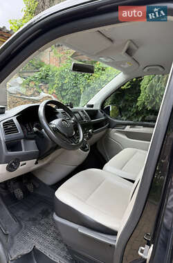 Минивэн Volkswagen Caravelle 2016 в 