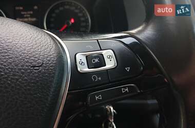 Минивэн Volkswagen Caravelle 2017 в 