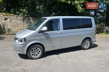 Минивэн Volkswagen Caravelle 2012 в 