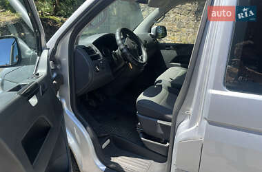 Минивэн Volkswagen Caravelle 2012 в 
