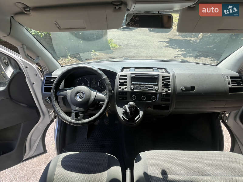 Минивэн Volkswagen Caravelle 2012 в Днепре