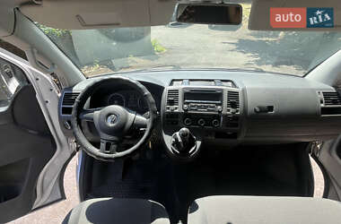 Минивэн Volkswagen Caravelle 2012 в 