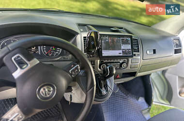 Минивэн Volkswagen Caravelle 2012 в 