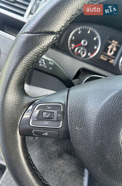 Минивэн Volkswagen Caravelle 2012 в 