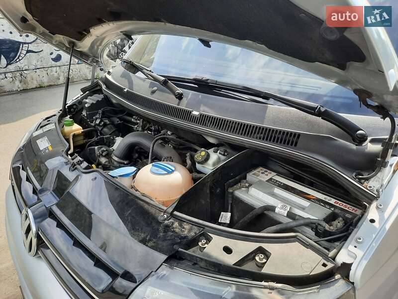 Минивэн Volkswagen Caravelle 2014 в Днепре
