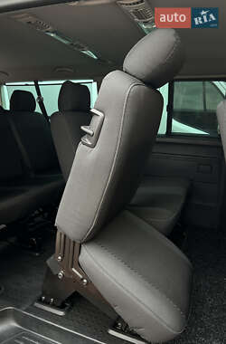 Минивэн Volkswagen Caravelle 2009 в 