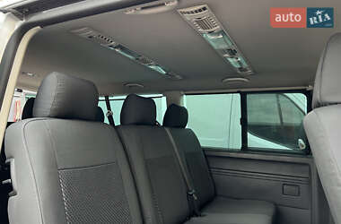 Минивэн Volkswagen Caravelle 2009 в 