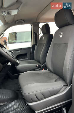 Минивэн Volkswagen Caravelle 2009 в 