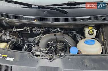 Минивэн Volkswagen Caravelle 2018 в 