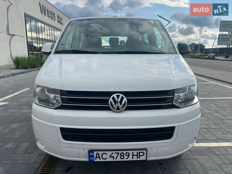 Volkswagen Caravelle 2013
