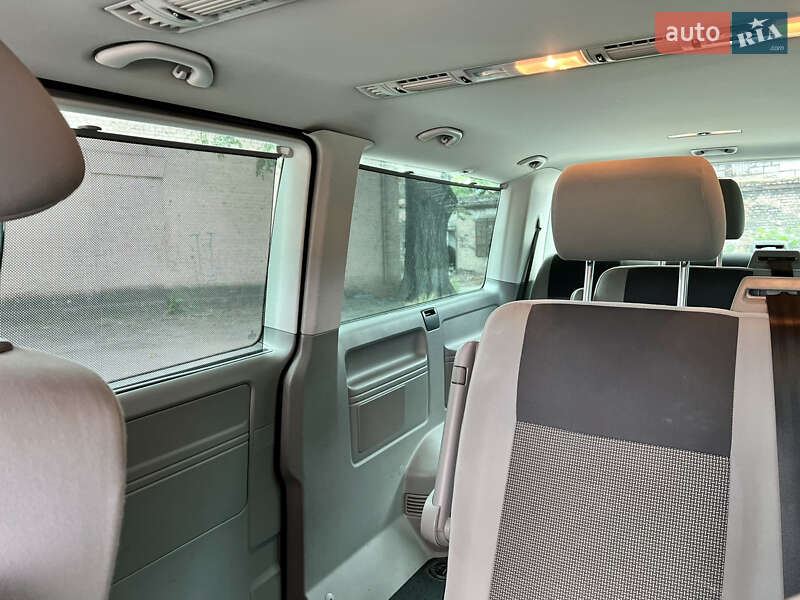 Минивэн Volkswagen Caravelle 2010 в Каменском