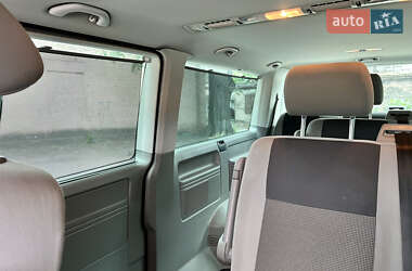Минивэн Volkswagen Caravelle 2010 в 
