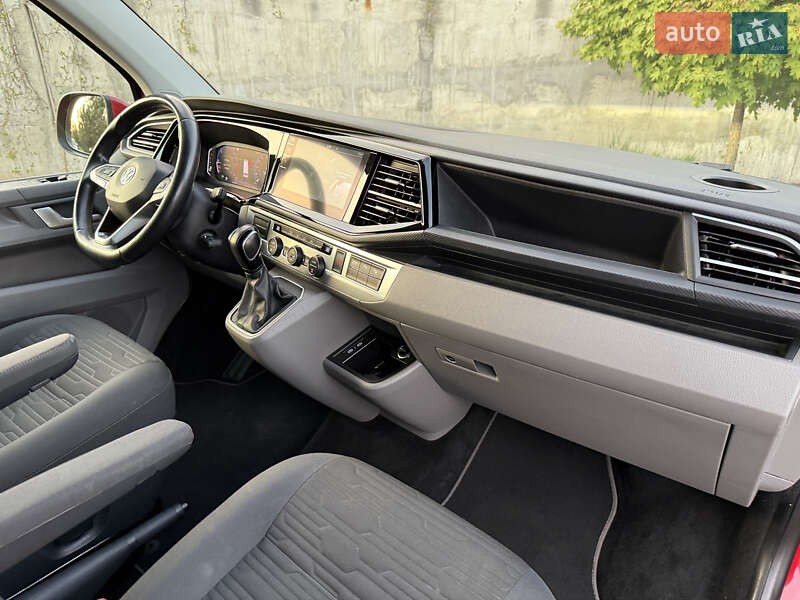 Минивэн Volkswagen Caravelle 2020 в Ровно