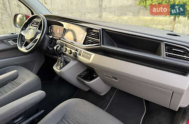 Минивэн Volkswagen Caravelle 2020 в 