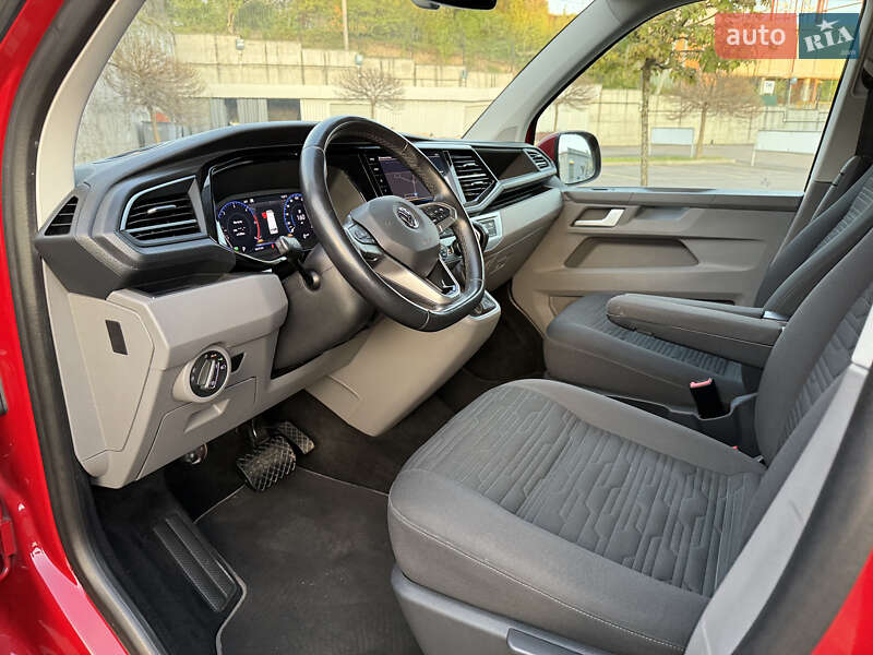 Минивэн Volkswagen Caravelle 2020 в Ровно