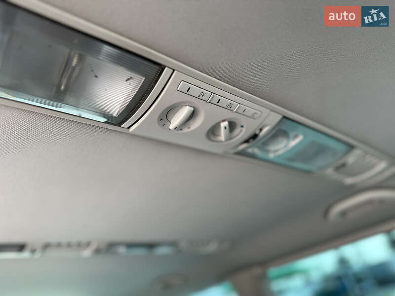 Мінівен Volkswagen Caravelle 2011 в Львові