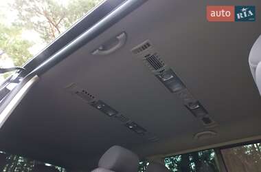 Минивэн Volkswagen Caravelle 2010 в 