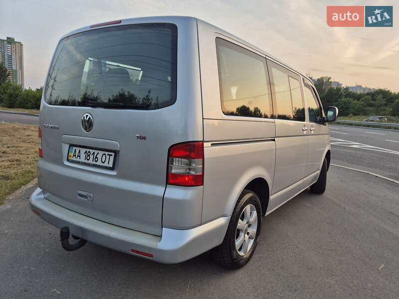 Минивэн Volkswagen Caravelle 2008 в Киеве