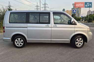 Минивэн Volkswagen Caravelle 2008 в 