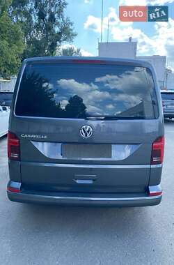 Минивэн Volkswagen Caravelle 2021 в 