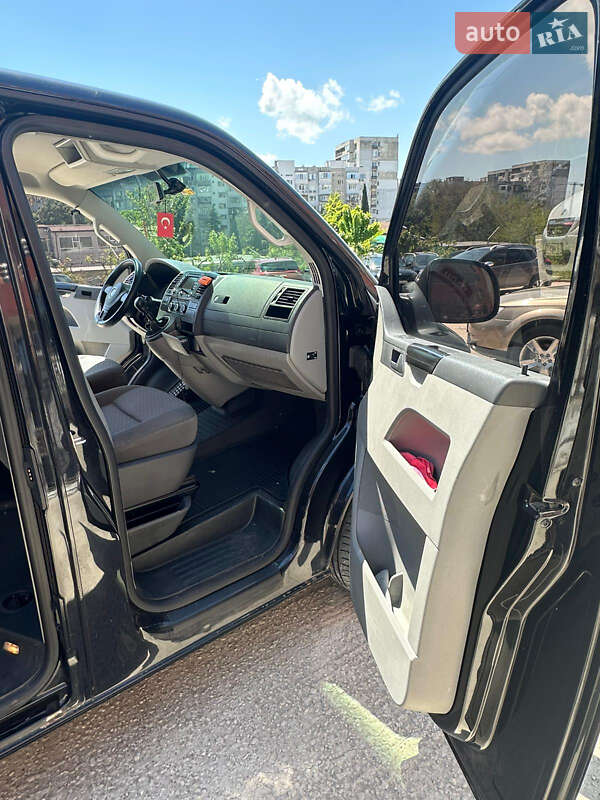 Минивэн Volkswagen Caravelle 2013 в Одессе