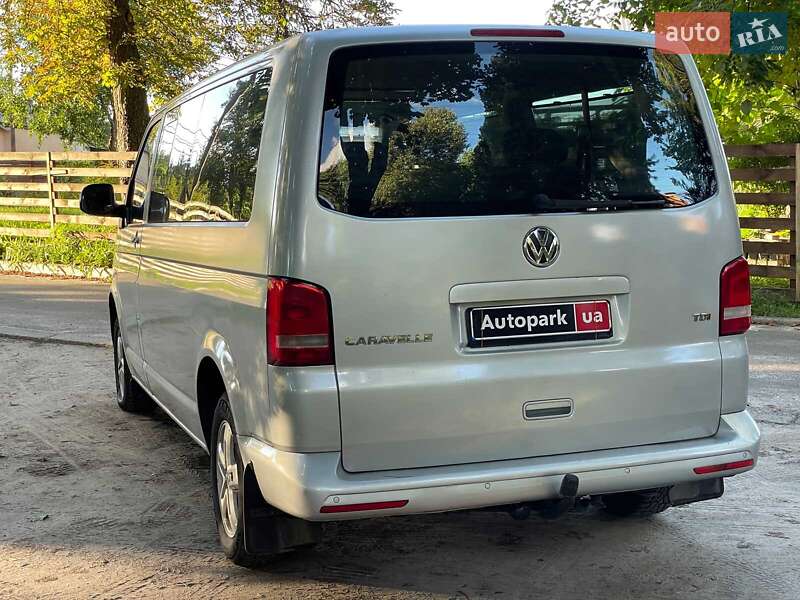 Минивэн Volkswagen Caravelle 2015 в Киеве