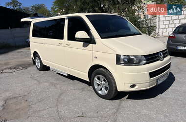 Минивэн Volkswagen Caravelle 2010 в 