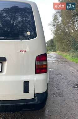Минивэн Volkswagen Caravelle 2004 в 