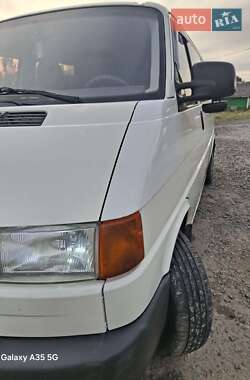 Минивэн Volkswagen Caravelle 1999 в 