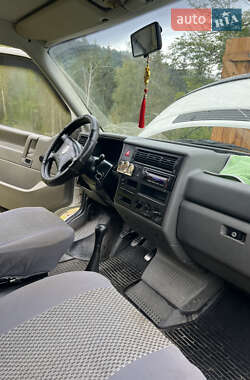 Минивэн Volkswagen Caravelle 2000 в 