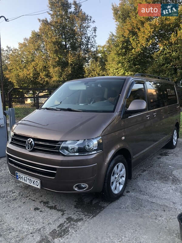 Мінівен Volkswagen Caravelle 2013 в Кам'янському