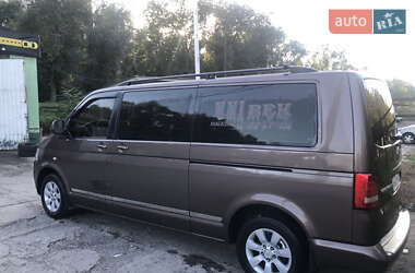 Минивэн Volkswagen Caravelle 2013 в 