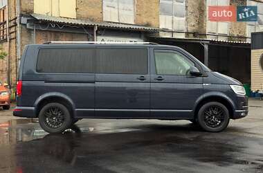 Минивэн Volkswagen Caravelle 2017 в 