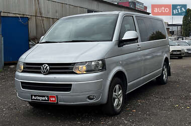 Минивэн Volkswagen Caravelle 2015 в Киеве