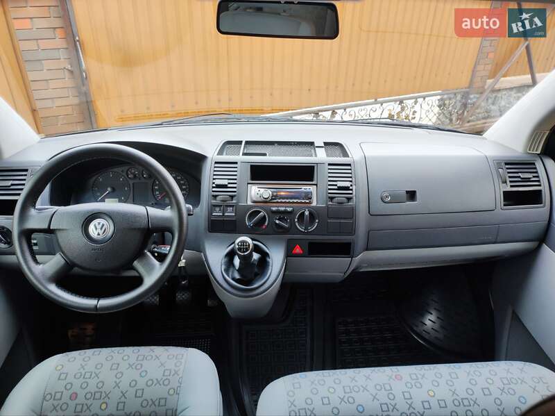 Минивэн Volkswagen Caravelle 2007 в Борисполе фото 23 Минивэн Volkswagen Caravelle 2007 в Борисполе