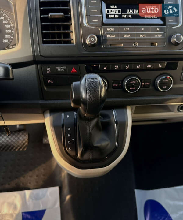 Мінівен Volkswagen Caravelle 2016 в Хмельницькому фото 16 Мінівен Volkswagen Caravelle 2016 в Хмельницькому