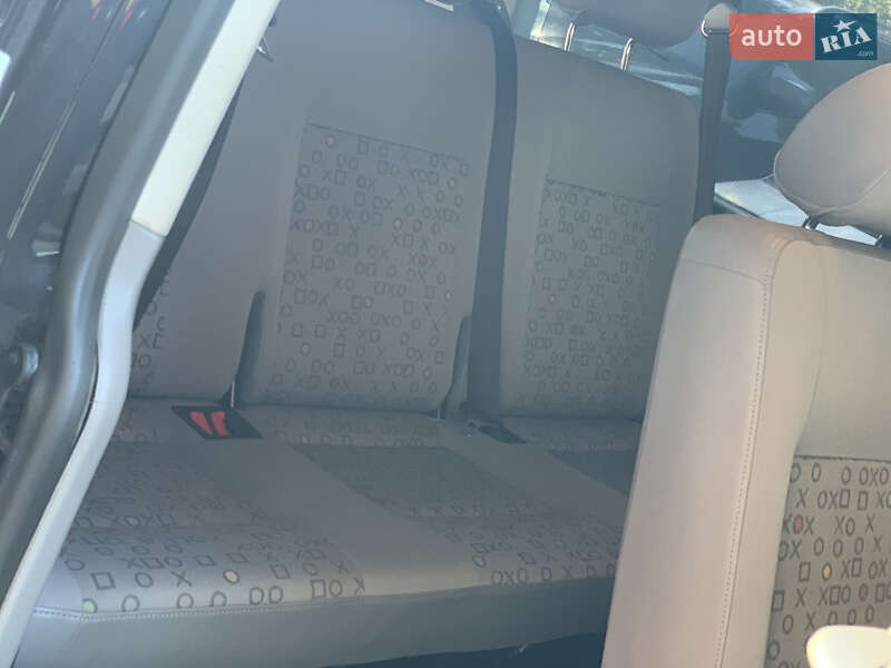 Минивэн Volkswagen Caravelle 2009 в Хмельницком
