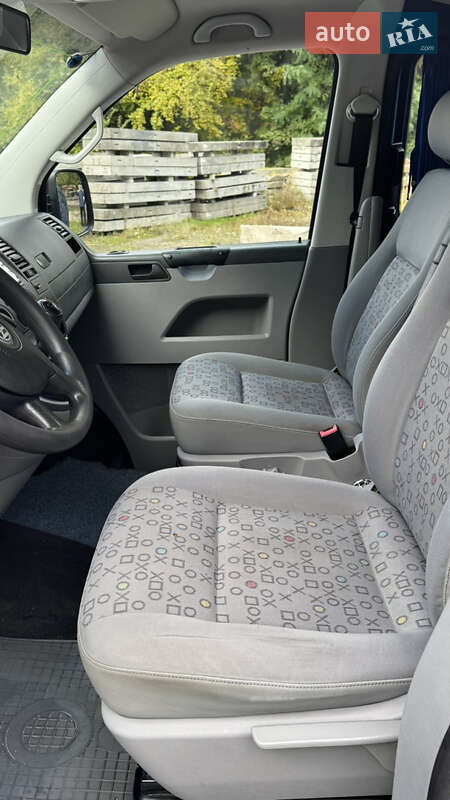 Минивэн Volkswagen Caravelle 2007 в Львове
