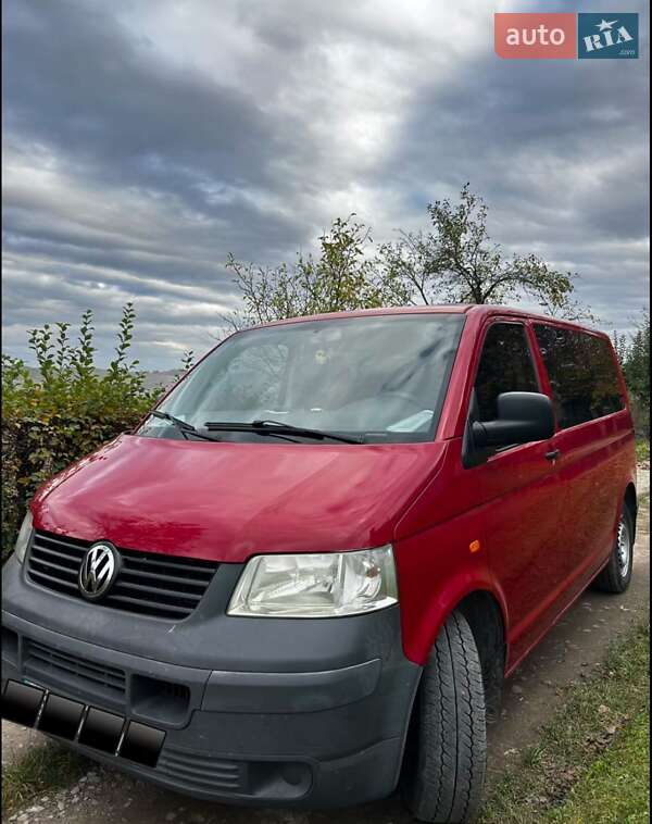 Volkswagen Caravelle 2003