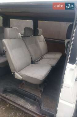 Минивэн Volkswagen Caravelle 1997 в 