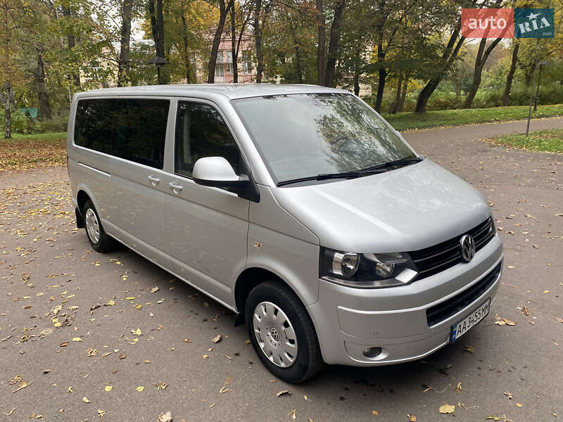 Мінівен Volkswagen Caravelle 2014 в Києві