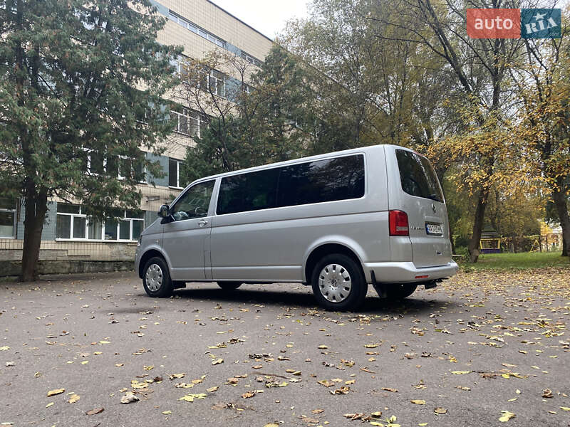 Мінівен Volkswagen Caravelle 2014 в Києві